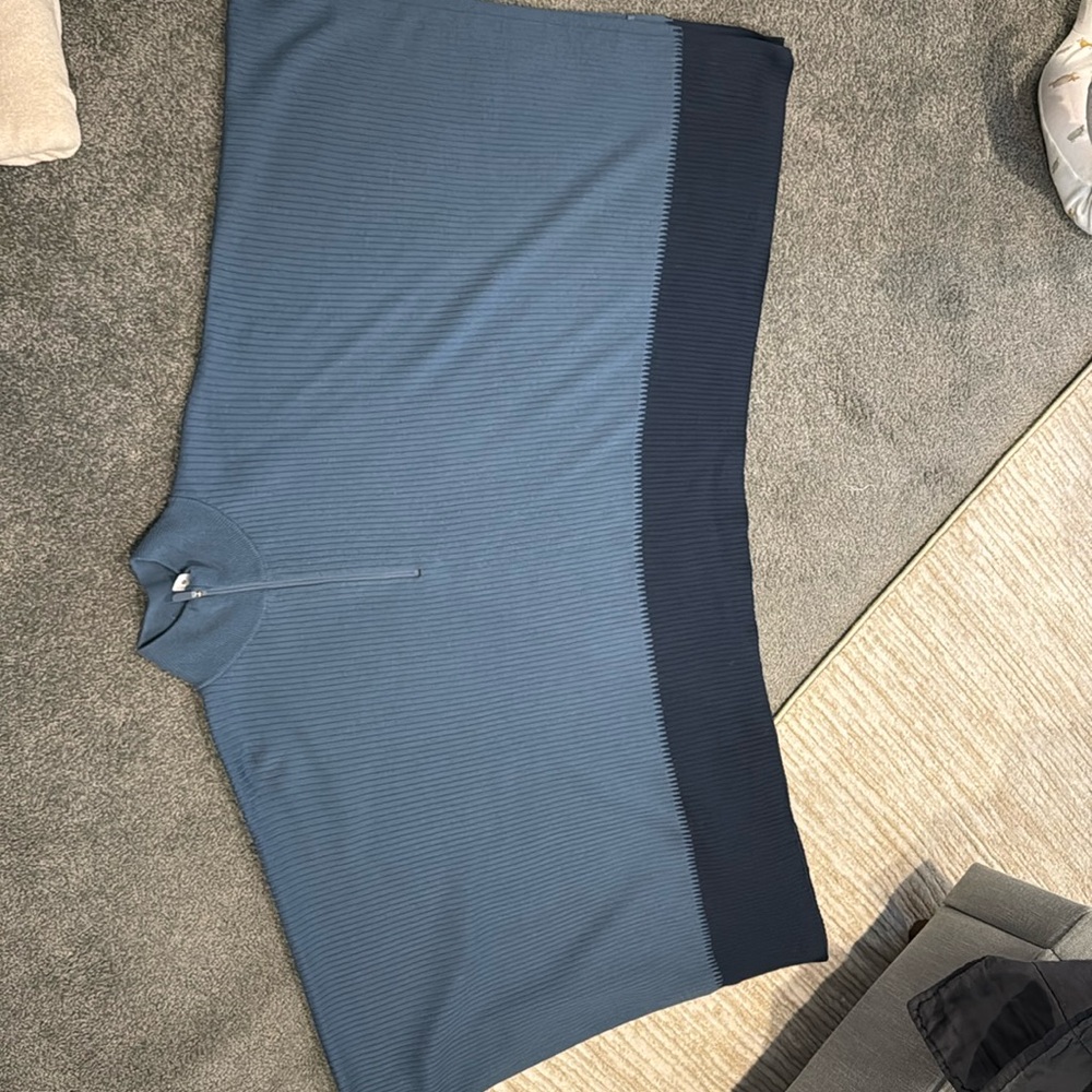 Lululemon women’s on the go 1/4 zip poncho iron blue true navy one size